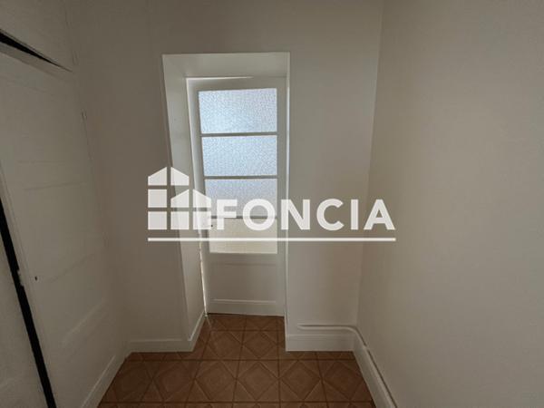 Location Appartement 2 pièces 60.27 m² - 1 RUE PARMENTIER Tours 37000