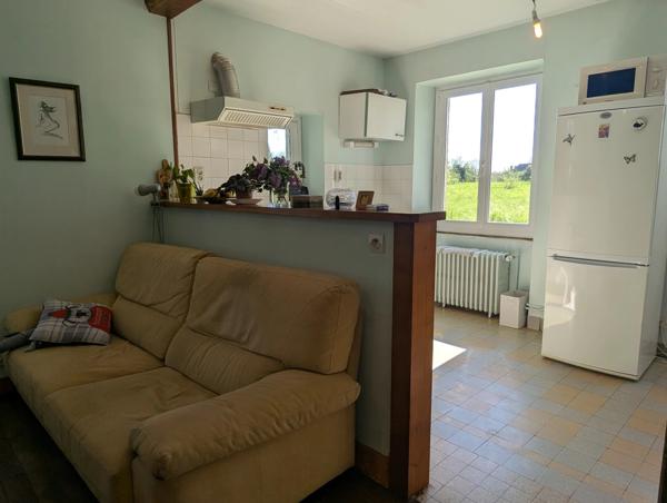 Impressionnante résidence familiale avec maison de gardien sur un terrain de 2,2 hectares