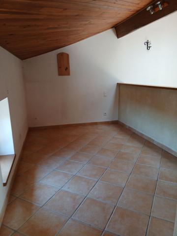 Maison de village de 141 m2 avec double accès et beau potentiel