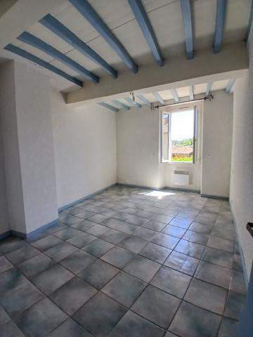 Maison de village de 141 m2 avec double accès et beau potentiel