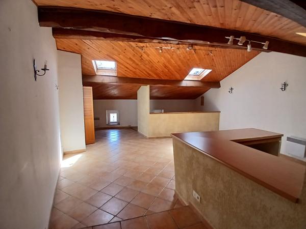 Maison de village de 141 m2 avec double accès et beau potentiel