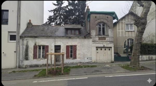 Vente                                                      Maison
                        
                     5 pièces                      80 m2                     à Nantes