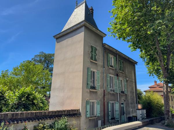 Appartement dans Neuville-sur-Saône