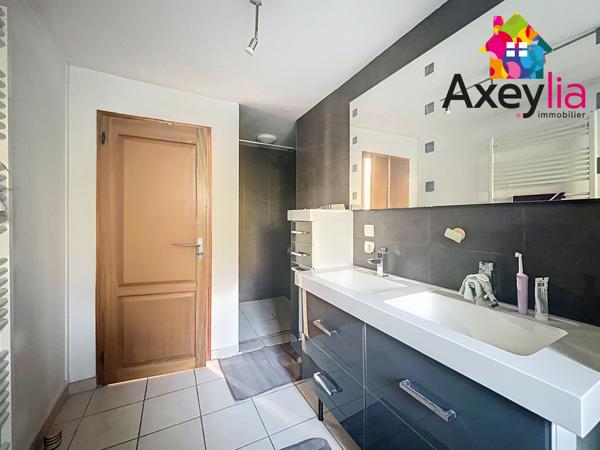 Marcigny (71110) A VENDRE - IGUERANDE - BELLE MAISON FAMILIALE AVEC BEAU TERRAIN