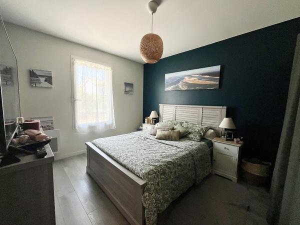 Maison à louer 1 250 € CC Ambarès-et-Lagrave 4 p 90 m² DPE A