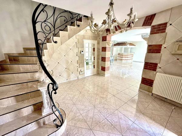 Villa d’exception de 230 m² avec piscine