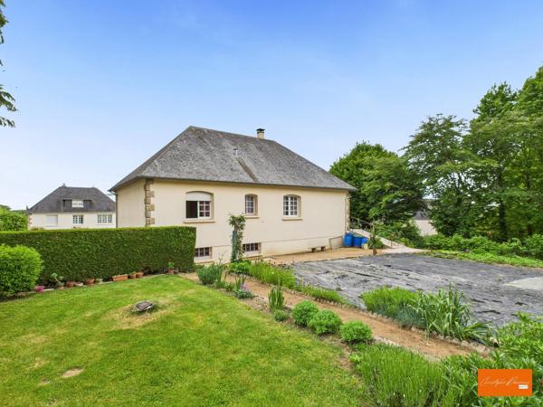 Charmant pavillon de 100 m² avec sous-sol total à Saint-Georges-Buttavent