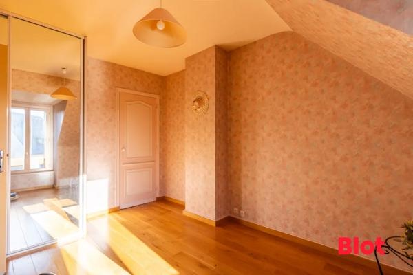 Maison 6 pièce(s)
