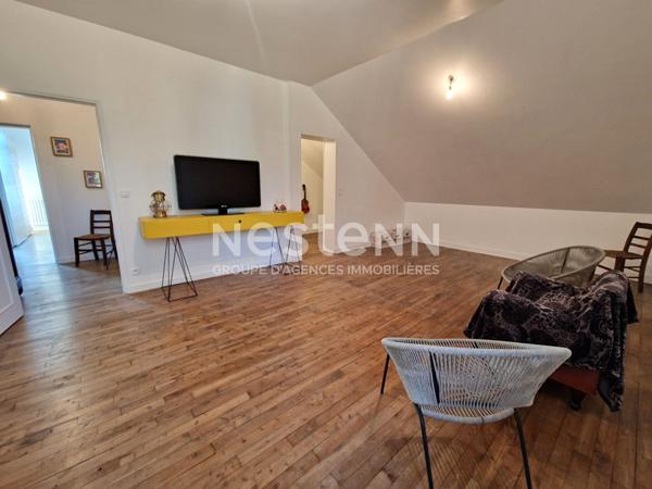 Maison rénovée à Nontron, beau jardin de 1000 m2 et piscine