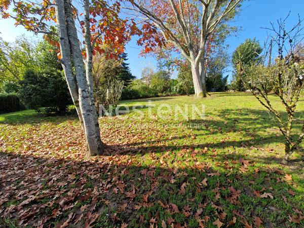 Maison rénovée à Nontron, beau jardin de 1000 m2 et piscine