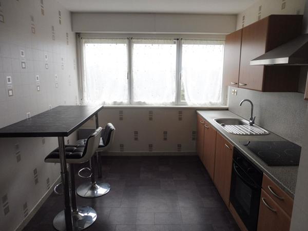 Appartement La Chaussee Saint Victor 4 pièce(s) 81 m2