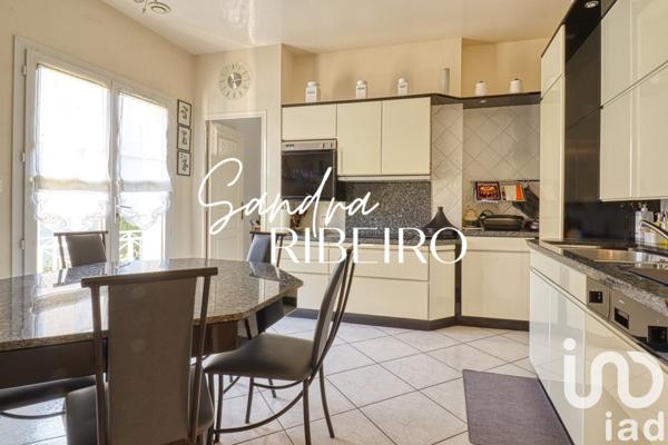 Maison à vendre 8 pièces 220 m² Saint-Prix