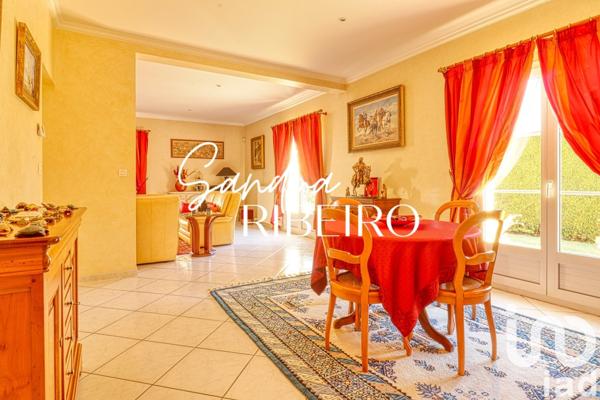 Maison à vendre 8 pièces 220 m² Saint-Prix