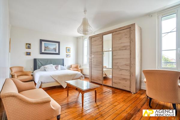 Maison Le Mesnil-le-Roi - Maisons-Laffitte - 4/5 chambres €1 250 000 ** - Référence 4521