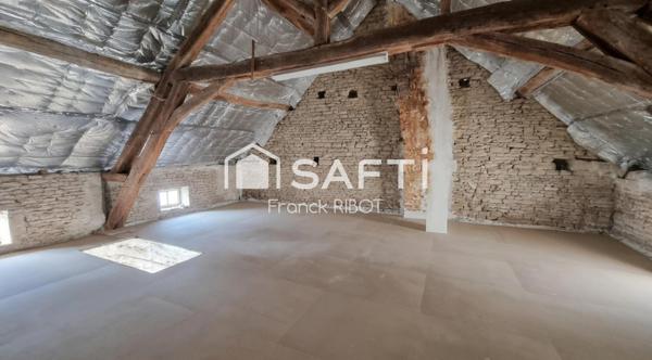 Maison de 120m2 avec cour fermée et dépendance