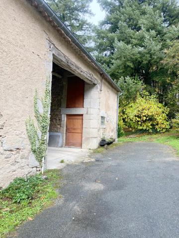 Maison à renover au coeur de la foret du Sidobre