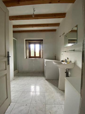 Maison à renover au coeur de la foret du Sidobre