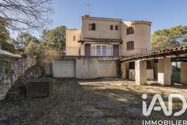Maison à vendre 8 pièces 226 m² Éguilles