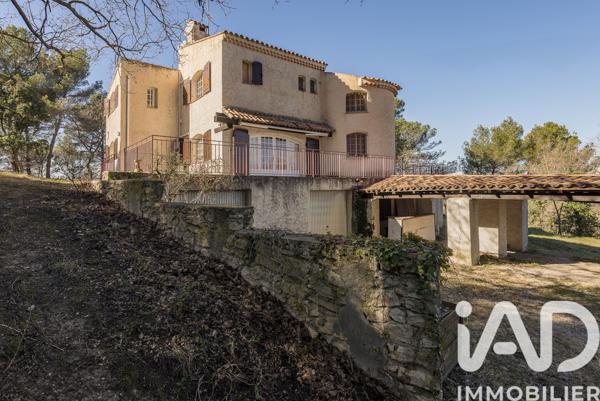 Maison à vendre 8 pièces 226 m² Éguilles