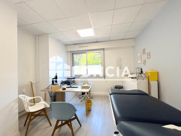 Location Local commercial 2 pièces 43 m² - 25-27 RUE OCTAVE FEUILLET Nantes 44000