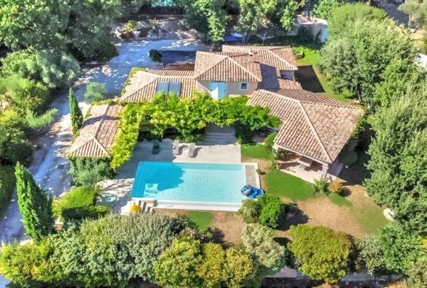 Maison à GAREOULT (83136)