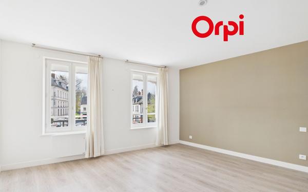 Appartement à louer    3 pièces •  Bernay