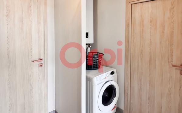 Appartement à louer    3 pièces •  Lyon 8