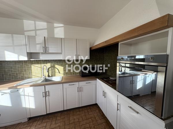 MAISON À LOUER DE 6 PIÈCES DE 193,00 M²
