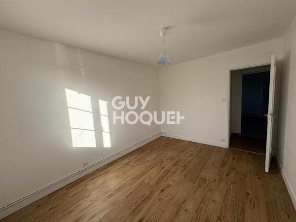 MAISON À LOUER DE 6 PIÈCES DE 193,00 M²