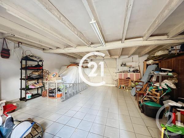 Maison à vendre  8 pièces - 281 m2 CHERVES RICHEMONT - 16