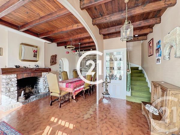 Maison à vendre  8 pièces - 281 m2 CHERVES RICHEMONT - 16