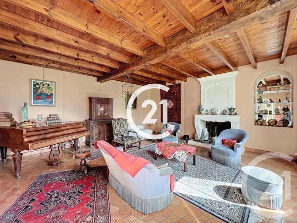 Maison à vendre  8 pièces - 281 m2 CHERVES RICHEMONT - 16