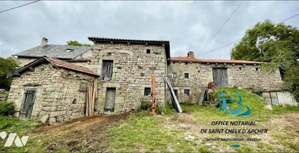 A VENDRE CORPS DE FERME SECTEUR CHAULHAC