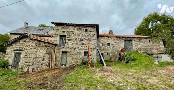 A VENDRE CORPS DE FERME SECTEUR CHAULHAC