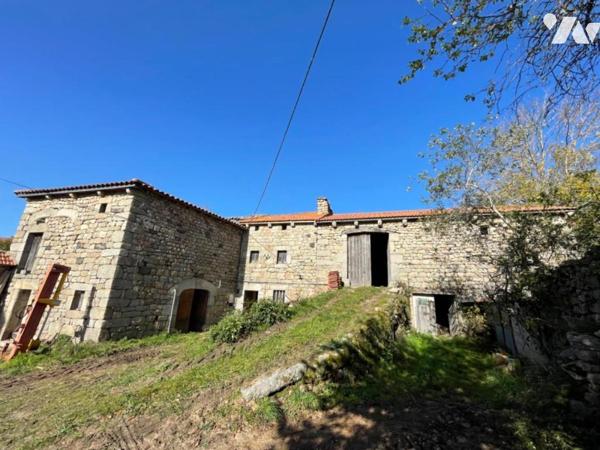 A VENDRE CORPS DE FERME SECTEUR CHAULHAC