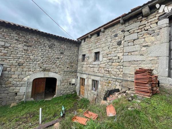A VENDRE CORPS DE FERME SECTEUR CHAULHAC
