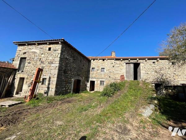 A VENDRE CORPS DE FERME SECTEUR CHAULHAC