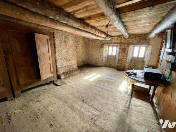 A VENDRE CORPS DE FERME SECTEUR CHAULHAC