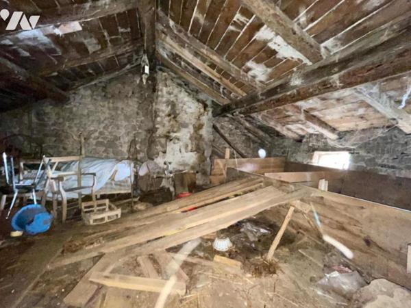 A VENDRE CORPS DE FERME SECTEUR CHAULHAC