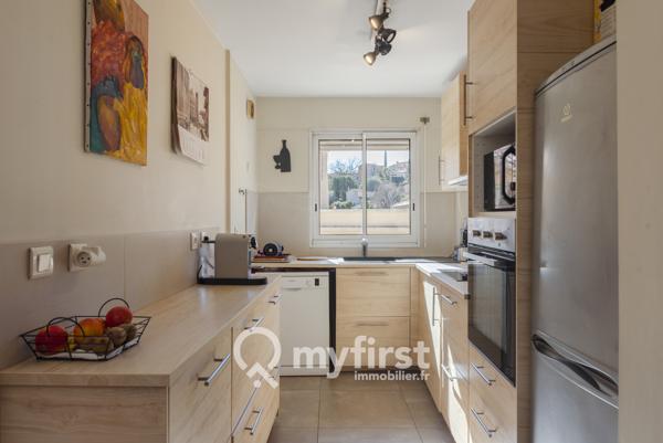 Le Pradet (83220) Le Pradet, au cœur du village… Un bel appartement et son grand garage.