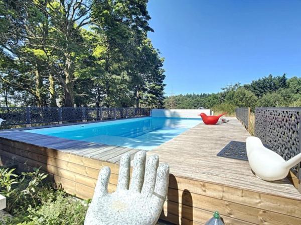 Maison familiale ou exploitable en hôtel chambres hôtes espace de soins