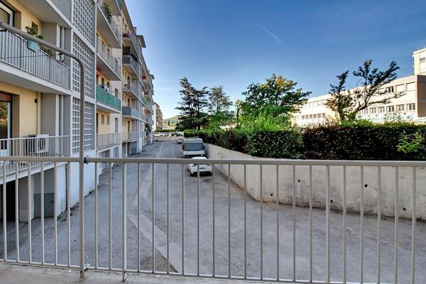 À VENDRE EN EXCLUSIVITÉ ! DRAGUIGNAN Appartement T4 de 84 m² en rez-de-chaussée
