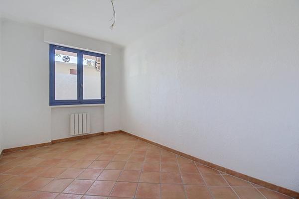 À VENDRE EN EXCLUSIVITÉ ! DRAGUIGNAN Appartement T4 de 84 m² en rez-de-chaussée