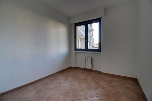 À VENDRE EN EXCLUSIVITÉ ! DRAGUIGNAN Appartement T4 de 84 m² en rez-de-chaussée