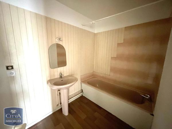 Appartement à louer 2 pièces 46.72m²