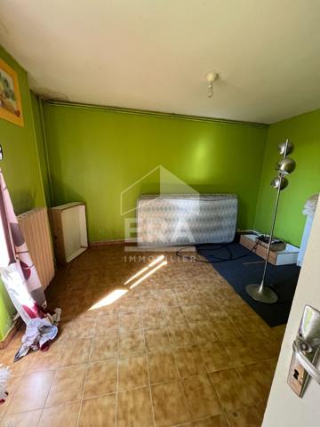 MAISON  À RÉNOVER - Montbizot