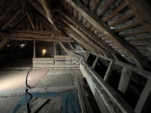 MAISON  À RÉNOVER - Montbizot