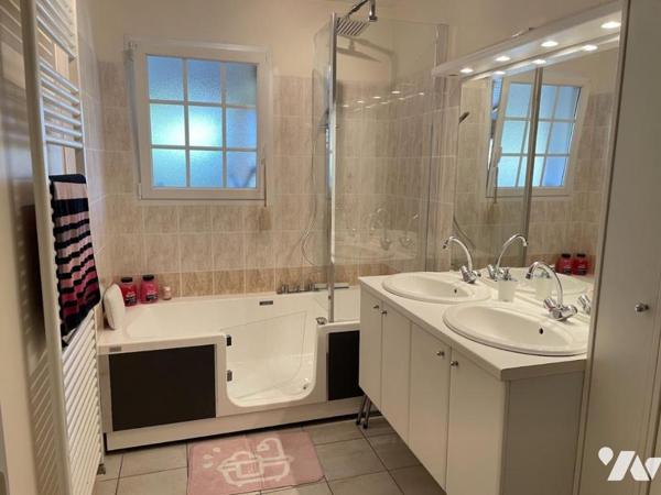 PAIMBOEUF - Maison 6 pièces + Dépendance aménagée