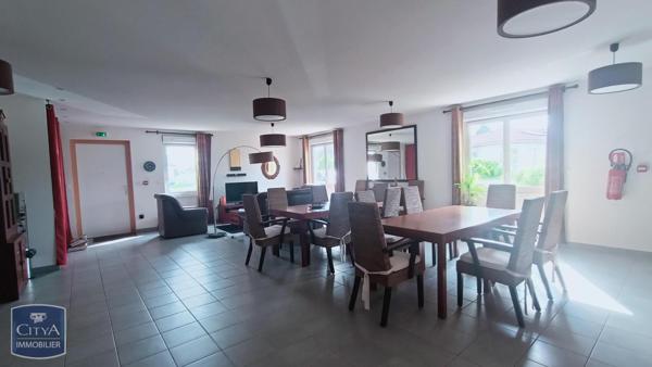 Appartement à louer 4 pièces 68.4m²