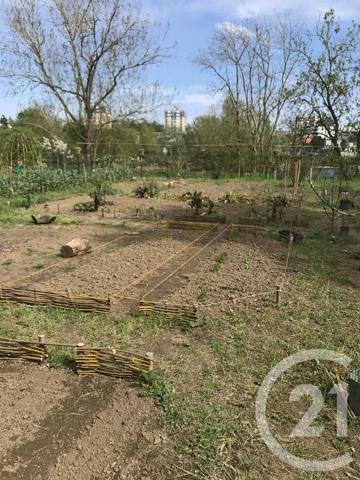 terrain à vendre 997 m2 CHATELLERAULT - 86